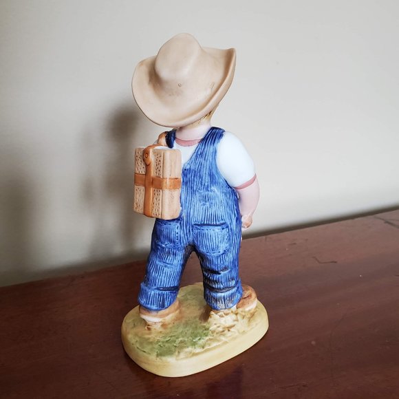 Vintage Boy Figurine, 1980s Porcelain Homco Denim Days children figurines Danny - Picture 5 of 8